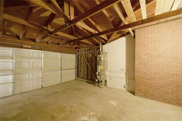18190 Hiawatha Road, Apple Valley, CA 92307