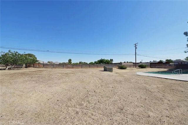 18190 Hiawatha Road, Apple Valley, CA 92307