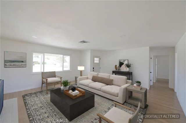 18190 Hiawatha Road, Apple Valley, CA 92307