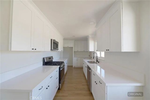 18190 Hiawatha Road, Apple Valley, CA 92307
