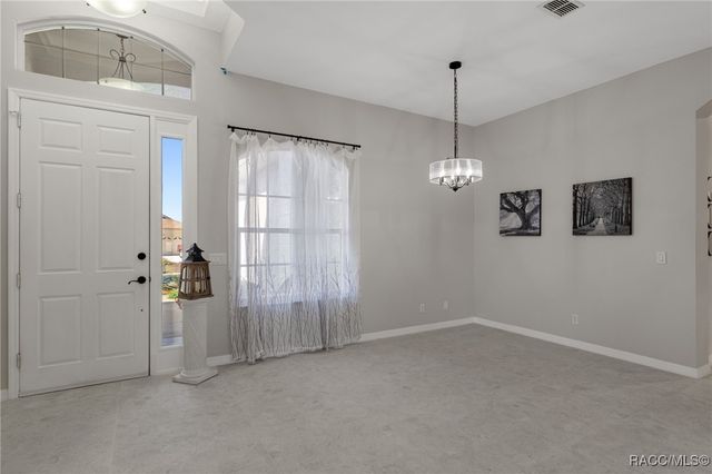 5648 W Hunters Ridge Circle, Lecanto, FL 34461