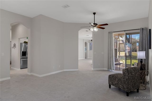 5648 W Hunters Ridge Circle, Lecanto, FL 34461