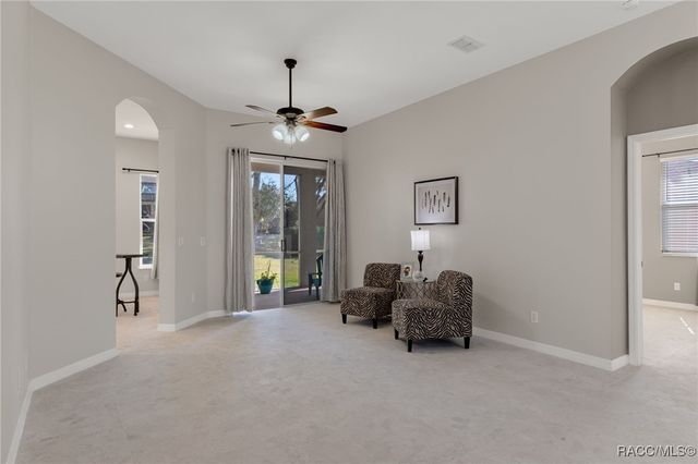 5648 W Hunters Ridge Circle, Lecanto, FL 34461