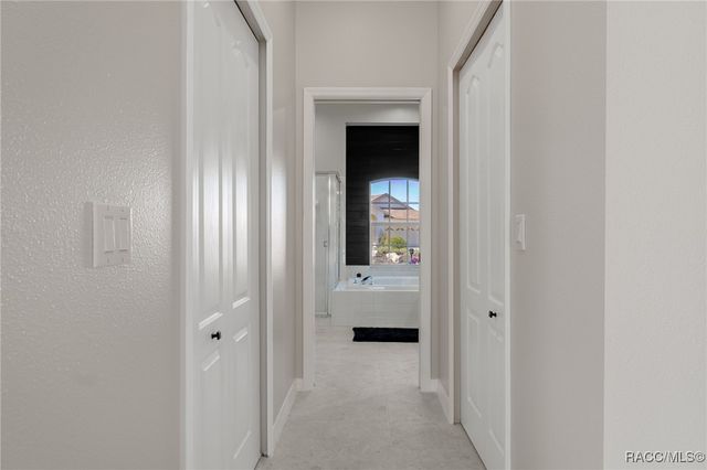 5648 W Hunters Ridge Circle, Lecanto, FL 34461