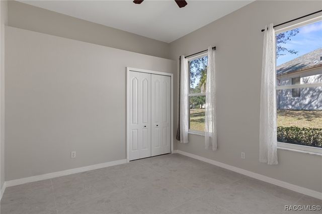 5648 W Hunters Ridge Circle, Lecanto, FL 34461