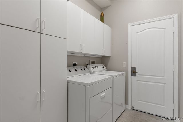 5648 W Hunters Ridge Circle, Lecanto, FL 34461