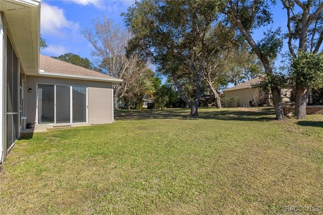 5648 W Hunters Ridge Circle, Lecanto, FL 34461
