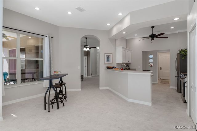 5648 W Hunters Ridge Circle, Lecanto, FL 34461