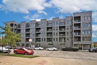 825 E 61st Street 212, Chicago, IL 60637