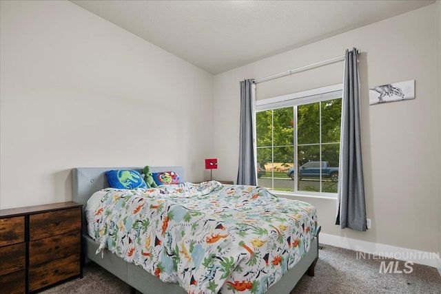 5360 W Grand Rapids St, Meridian, ID 83646