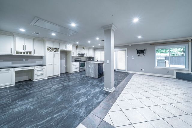 1825 Emerald Drive, Irving, TX 75060