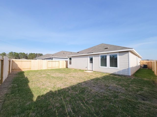 15671 Plum Brook Drive, Conroe, TX 77303