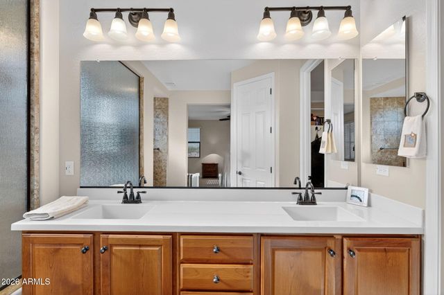 5774 S SETON Avenue, Gilbert, AZ 85298