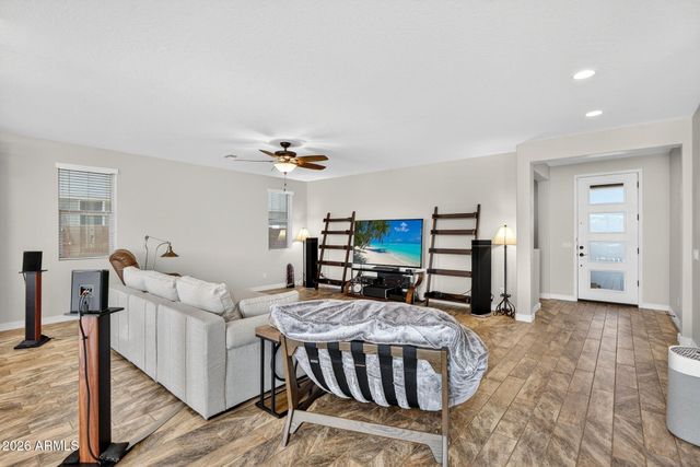 5774 S SETON Avenue, Gilbert, AZ 85298