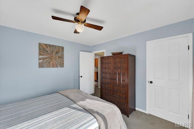 5034 Ray Avenue, St Louis, MO 63116