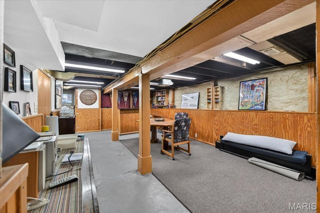 5034 Ray Avenue, St Louis, MO 63116