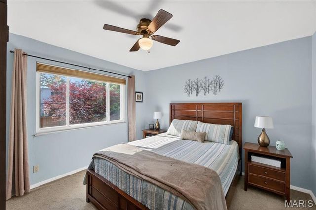 5034 Ray Avenue, St Louis, MO 63116