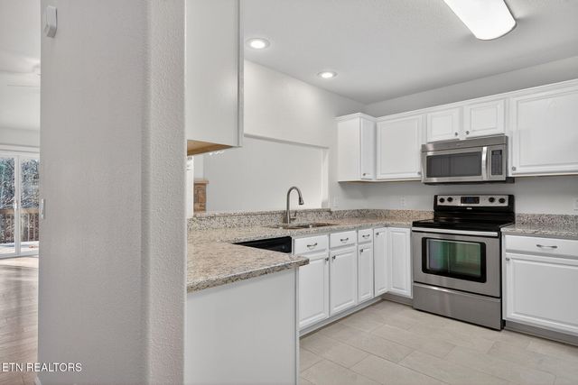 315 Lake Catherine Circle, Crossville, TN 38558