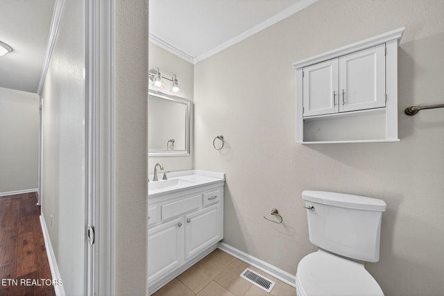 315 Lake Catherine Circle, Crossville, TN 38558