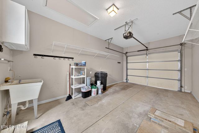 315 Lake Catherine Circle, Crossville, TN 38558