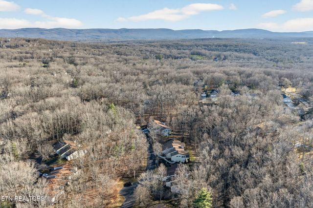 315 Lake Catherine Circle, Crossville, TN 38558