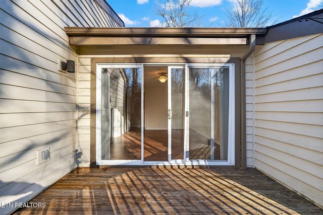 315 Lake Catherine Circle, Crossville, TN 38558