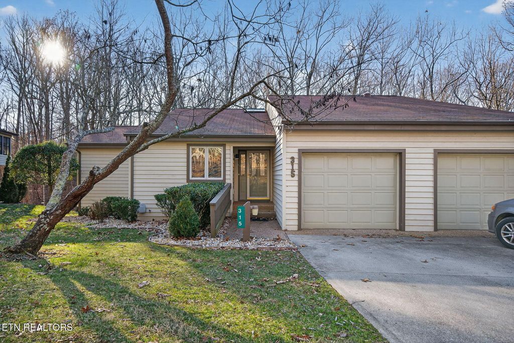 315 Lake Catherine Circle, Crossville, TN 38558