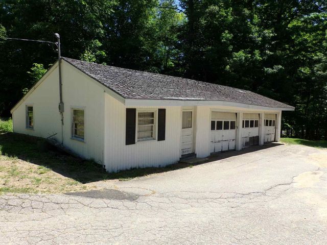 108 Cherry Valley Rd Apt 4, Gilford, NH 03249