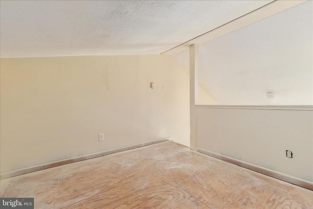 82 POND RD, Charles Town, WV 25414