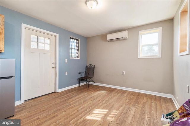 82 POND RD, Charles Town, WV 25414