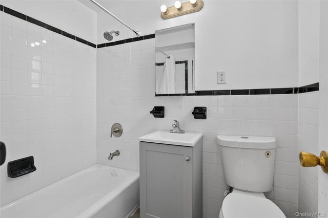 175-45 88th Avenue 6F, Jamaica, NY 11432