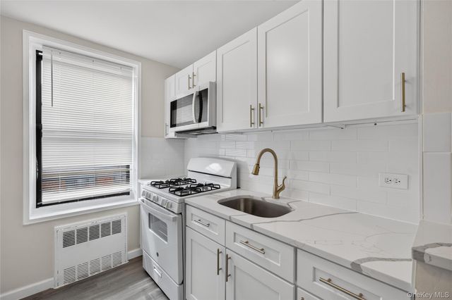175-45 88th Avenue 6F, Jamaica, NY 11432