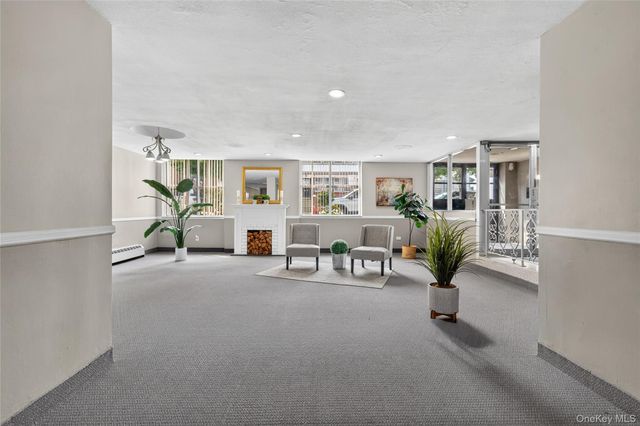 175-45 88th Avenue 6F, Jamaica, NY 11432