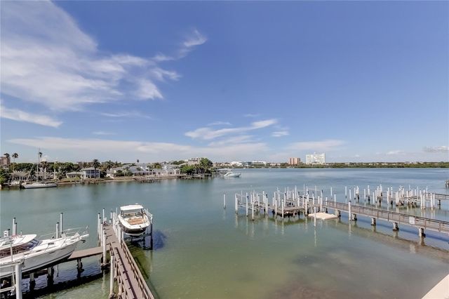 176 BRIGHTWATER DRIVE 2, Clearwater, FL 33767