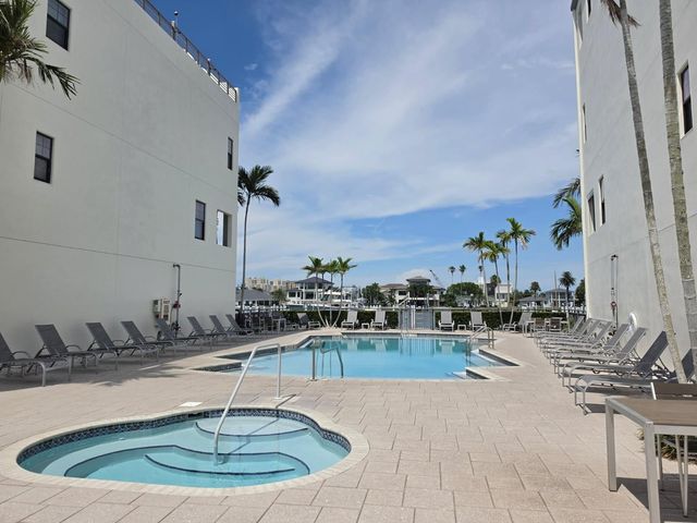 176 BRIGHTWATER DRIVE 2, Clearwater, FL 33767