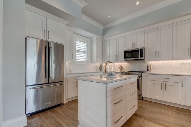 176 BRIGHTWATER DRIVE 2, Clearwater, FL 33767