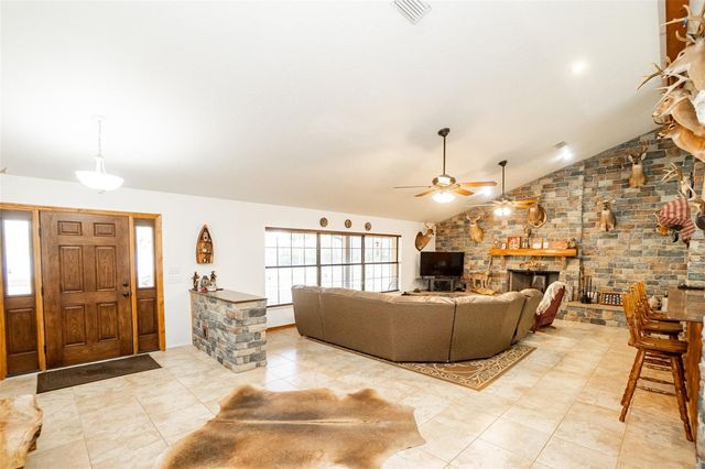 8600 NE 147TH AVENUE ROAD, Silver Springs, FL 34488