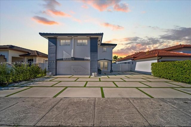 15341 SW 36th St, Miami, FL 33185