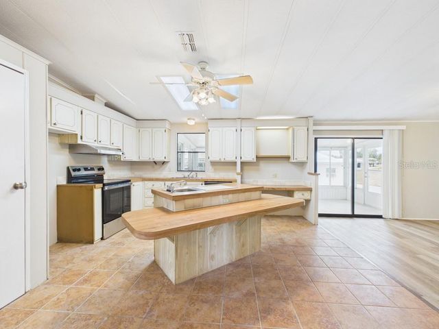 9212 DENMARSH DRIVE, Brooksville, FL 34613