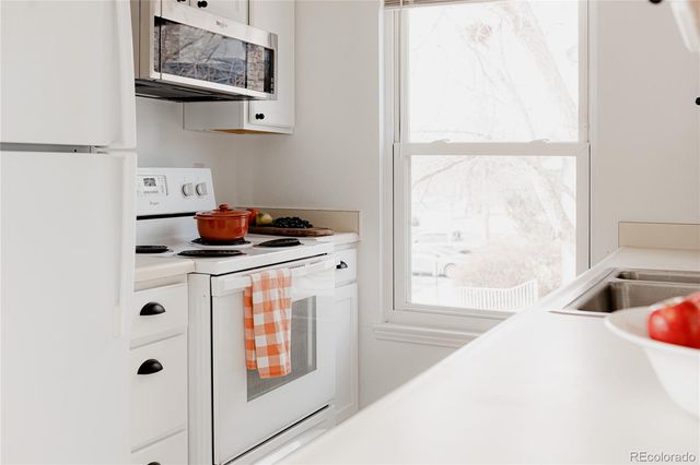 8045 W Eastman Place 206, Lakewood, CO 80227