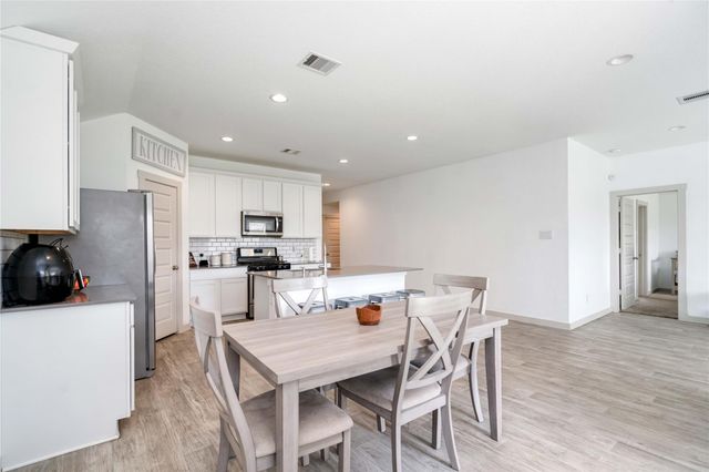 8219 Molasses Way, Rosharon, TX 77583