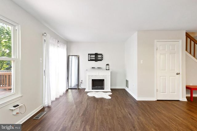 9525 CLOCKTOWER LN, Columbia, MD 21046
