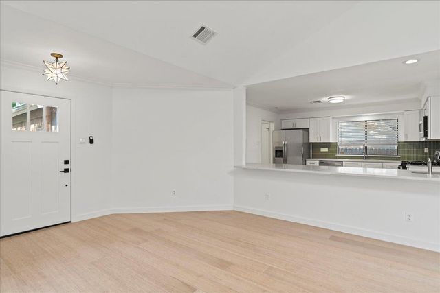 1400 Lance WAY, Austin, TX 78758