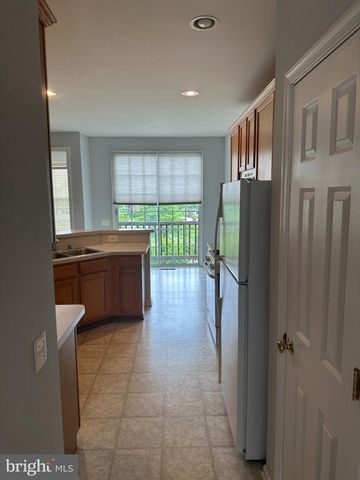 45760 SMOKETREE TER, Sterling, VA 20166