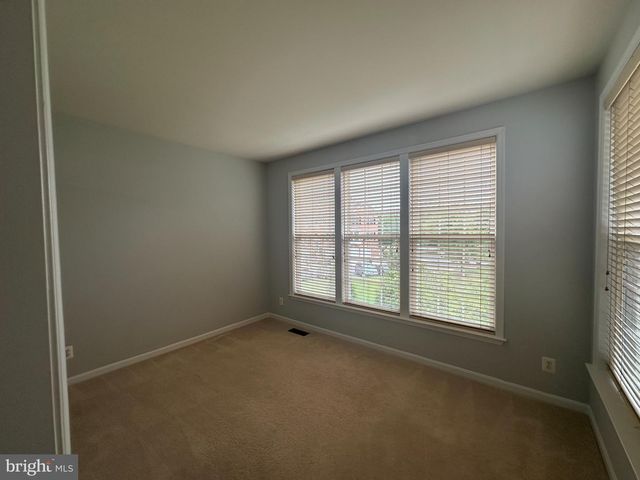 45760 SMOKETREE TER, Sterling, VA 20166
