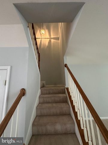 45760 SMOKETREE TER, Sterling, VA 20166