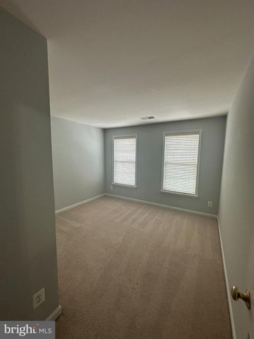 45760 SMOKETREE TER, Sterling, VA 20166