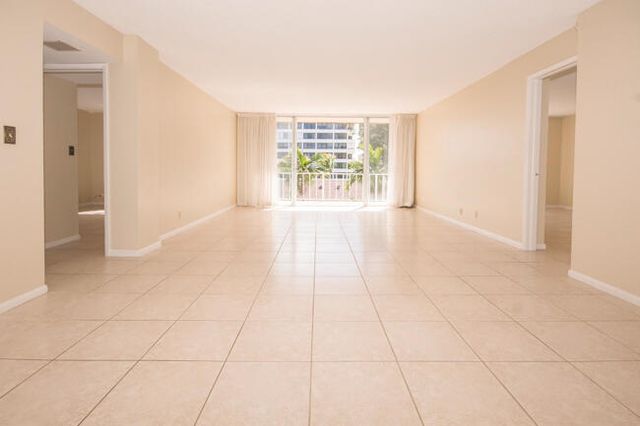 3575 S Ocean Boulevard 408, South Palm Beach, FL 33480