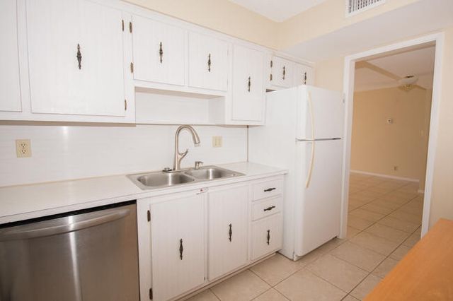 3575 S Ocean Boulevard 408, South Palm Beach, FL 33480