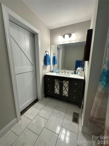 192 Crestwood Loop, Taylorsville, NC 28681